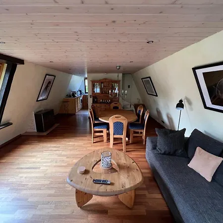 度假居 Haus Luzia *